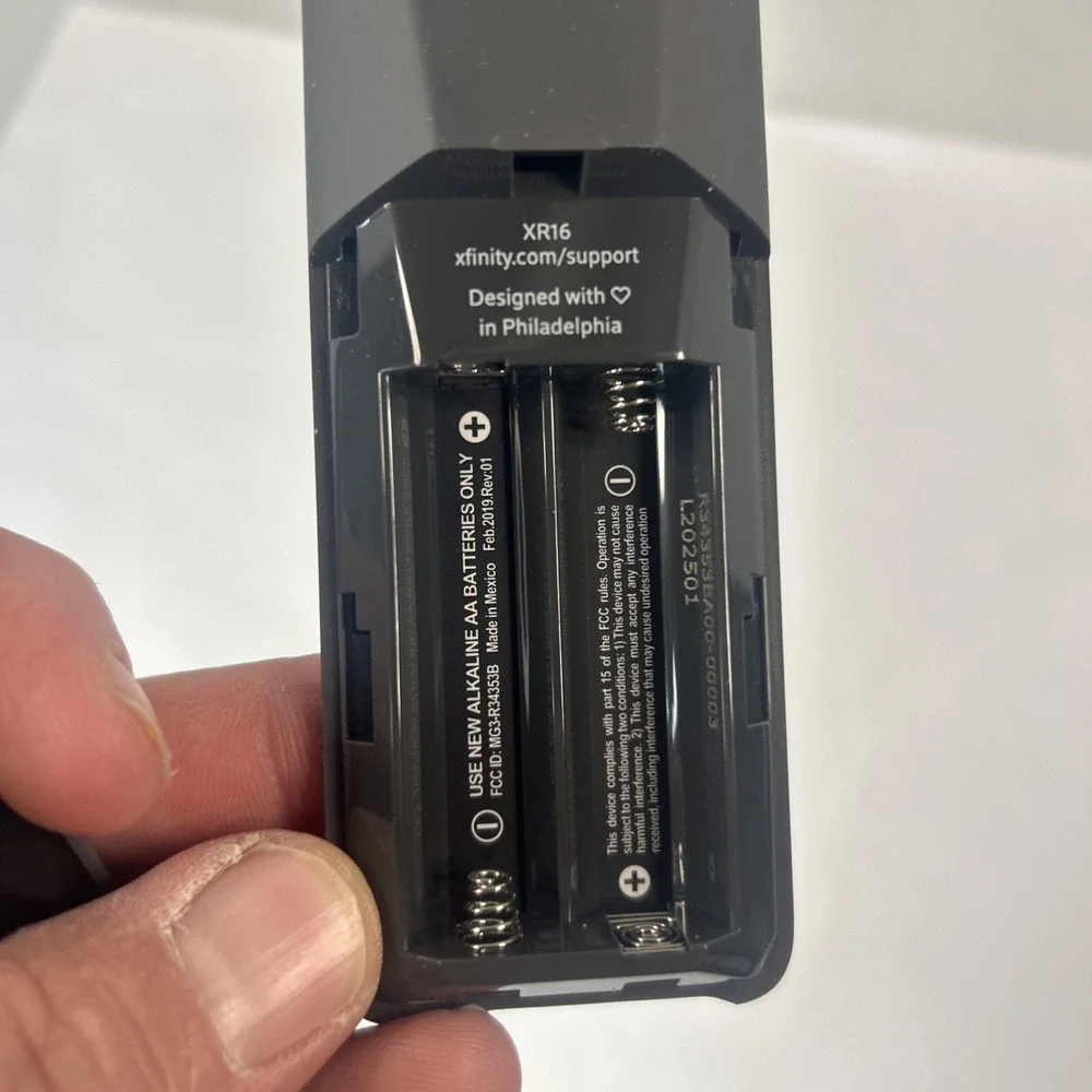 Used Original Xfinity Comcast XR16 TV Remote Control‎